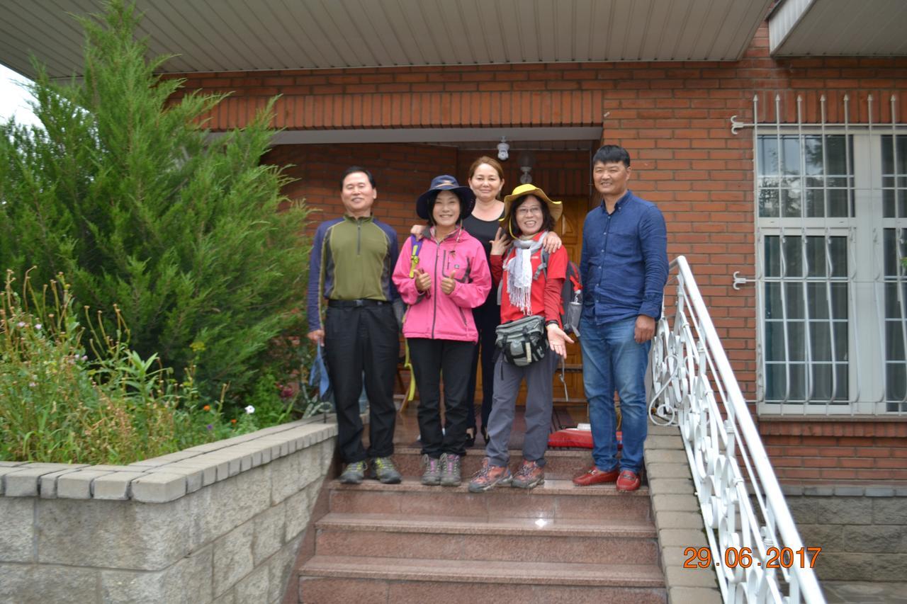 Interhouse Almaty Hostel Екстериор снимка